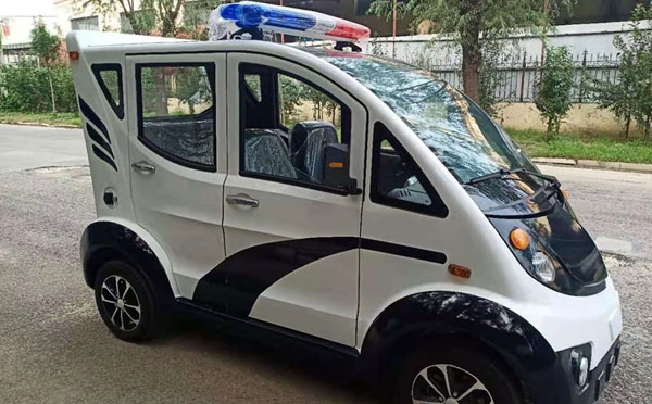 林周警用巡逻车